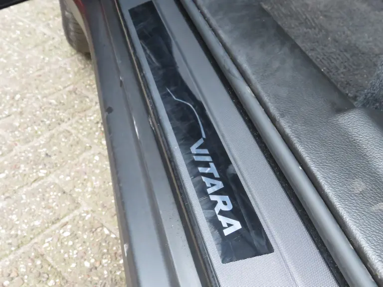 Suzuki Vitara 1.5 Hybrid Style AllGrip, Automaat, Panoramadak, Parkeersensoren, Alcantara/leer, ZEER COMPLEET! afbeelding 38