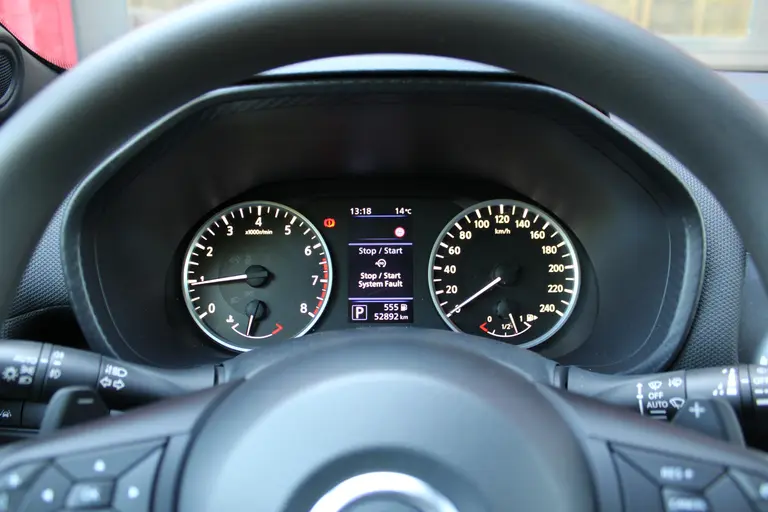 Nissan Juke 1.0 DIG-T Business Edition, Automaat, Met Trekhaak, Camera, Applecarplay/Androidauto en Dealer onderhouden! afbeelding 13