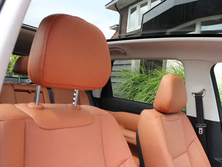 Leapmotor C10 REEV Design 28.4 kWh Camera systeem rondom, Stoelverwarming/koeling, Panoramadak, Navigatie afbeelding 20