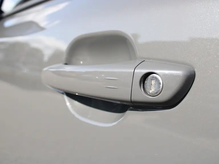Peugeot 2008 Allure 1.2 Hybrid 145PK e-DCS6 Automaat Navigatie, Camera Voor & Achter, Keyless, Adaptieve Cruise Control afbeelding 7