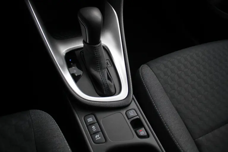 Toyota Yaris 1.5 Hybrid Active , Automaat, 1e Eig. en Dealer onderhouden! afbeelding 21