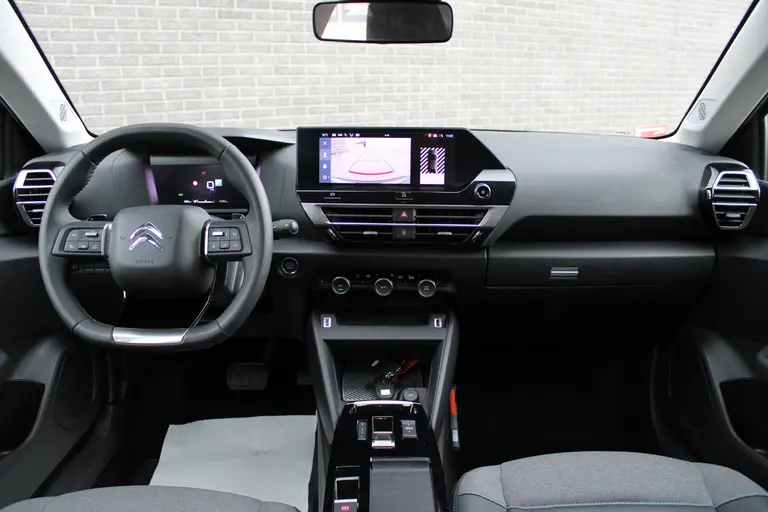 Citroën C4 1.2 Puretech Plus 131pk, Automaat, Navigatie, Keyless Entry/Start, Luxe bekleding, Achteruitrijcamera afbeelding 8