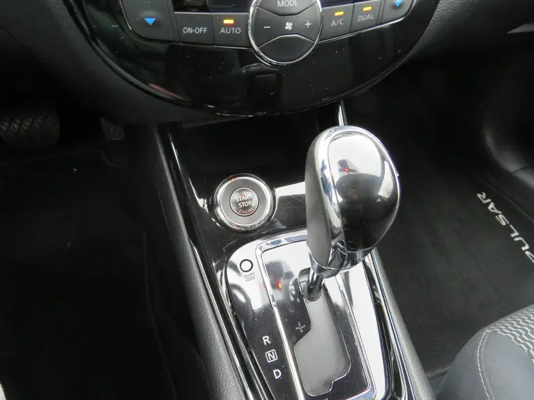 Nissan Pulsar 1.2 DIG-T Connect Edition, Automaat, ORG NL, Achteruitrijcamera, Cruise Control en Keyless Entry afbeelding 21