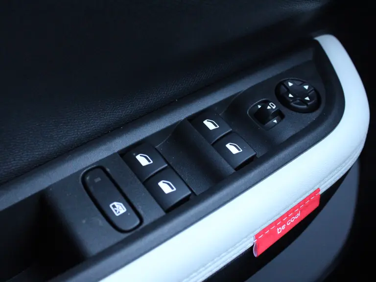 Citroën C3 1.2 100PK Turbo Max Navigatie, Achteruitrijcamera, Climate Control, Cruise Control, Apple Carplay, Android Auto afbeelding 14