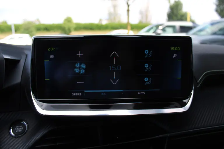 Peugeot e-208 EV GT 350 50 kWh Inclusief batterijtest Panoramadak, Navigatie, Cruise/Climate control, Apple carplay/Android auto, afbeelding 19