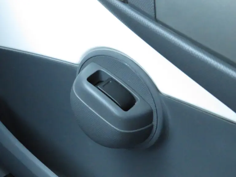 Citroën C1 1.0-12V Ambiance, Automaat, met Parkeersensoren! Dakspoiler LM-Velgen en nieuwe Koppeling! afbeelding 23