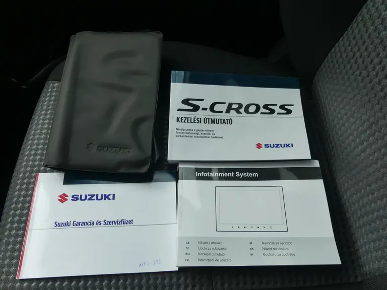Suzuki S-Cross 1.4 Boosterjet Select Smart Hybrid afbeelding 32