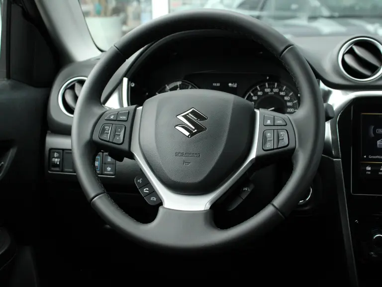 Suzuki Vitara 1.5 Hybrid Style afbeelding 28