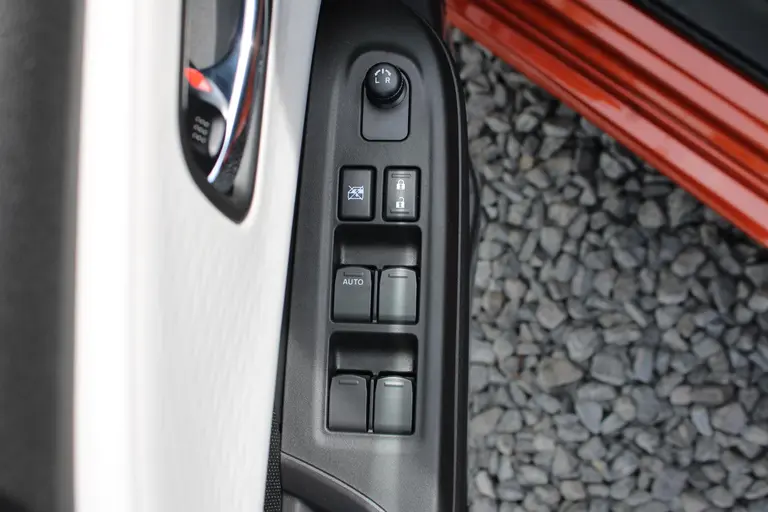 Suzuki Swift 1.2 Comfort Smart Hybrid Nieuwe auto, 6 jaar fabrieksgarantie afbeelding 32