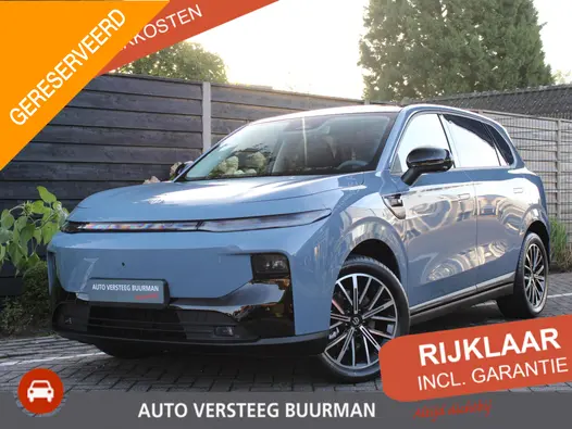 Leapmotor B10 Design ProMax 67.1 kWh 218PK Automaat Navigatie, Camera 360, Lichtmetalen velgen, Elektrische Achterklep, Kunstlederen bekleding, Stoel Verwarming & Ventilatie