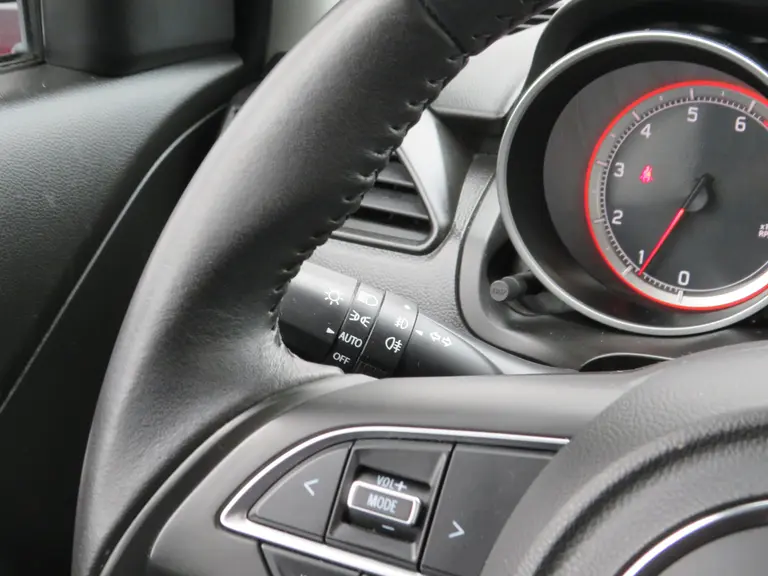 Suzuki Swift 1.2 Select, 17 inch LM-Velgen, Camera, Dealer onderhouden met Applecarplay/Androidauto afbeelding 24