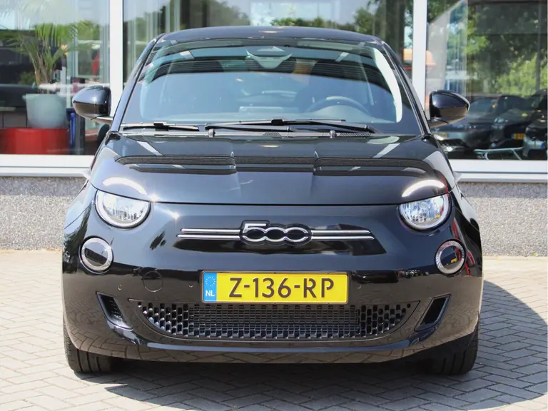 Fiat 500 42 kWh inclusief batterijtest Cruise en Climate Control, Parkeersensoren Voor en Achter, Carplay/Android Auto afbeelding 12
