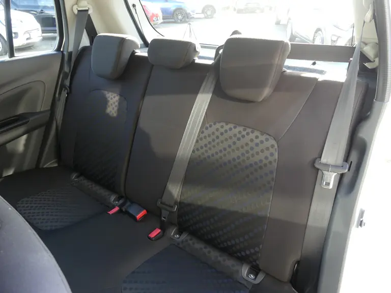 Suzuki Celerio 1.0 Exclusive Automaat, Dealer O.h., Achteruitrij Camera, Navigatie, Airco Stootlijsten, Lichtmetalen velgen. afbeelding 8