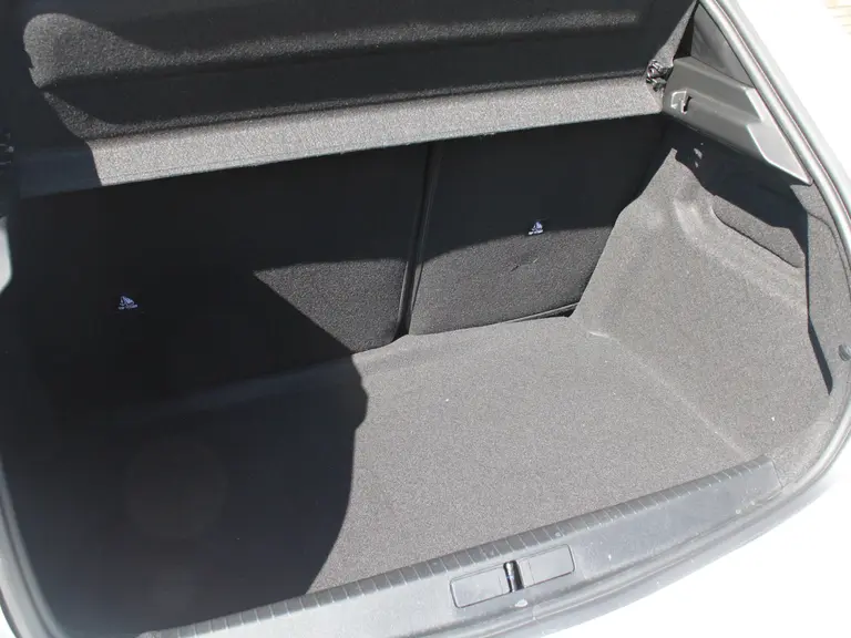 Peugeot 208 1.2 PureTech 100 Allure Navigatie, Stoelverwarming, Camera achter, Parkeerhulp voor & Achter, Lichtmetalen velgen afbeelding 24