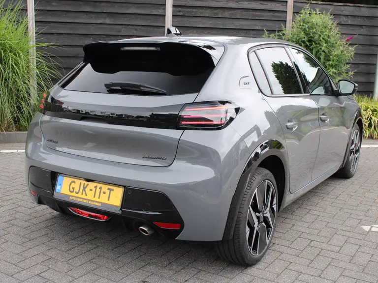 Peugeot 208 GT 1.2 Hybrid 100PK e-DCS6 Automaat Navigatie, Camera Voor & Achter, Panoramadak, Keyless, Apple Carplay, Android Auto afbeelding 10