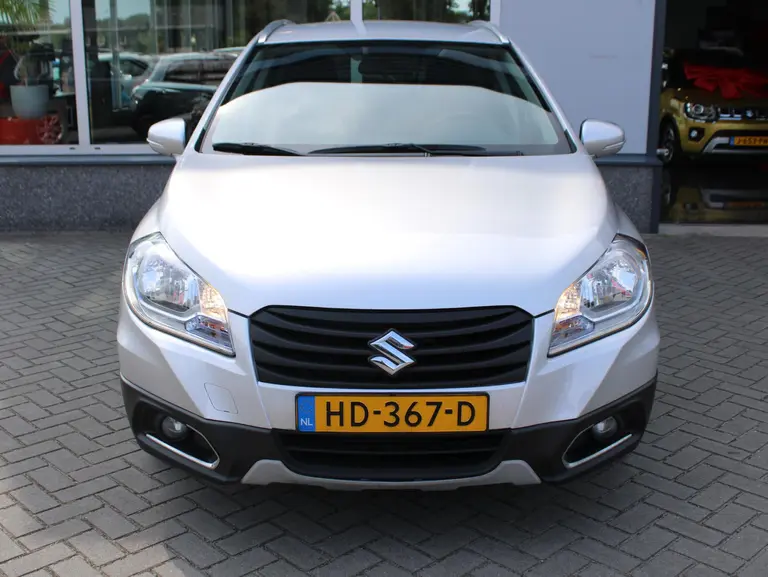 Suzuki S-Cross 1.6 Exclusive Trekhaak, Cruise control, Climate control, Allseasonbanden, Stoelverwarming afbeelding 22