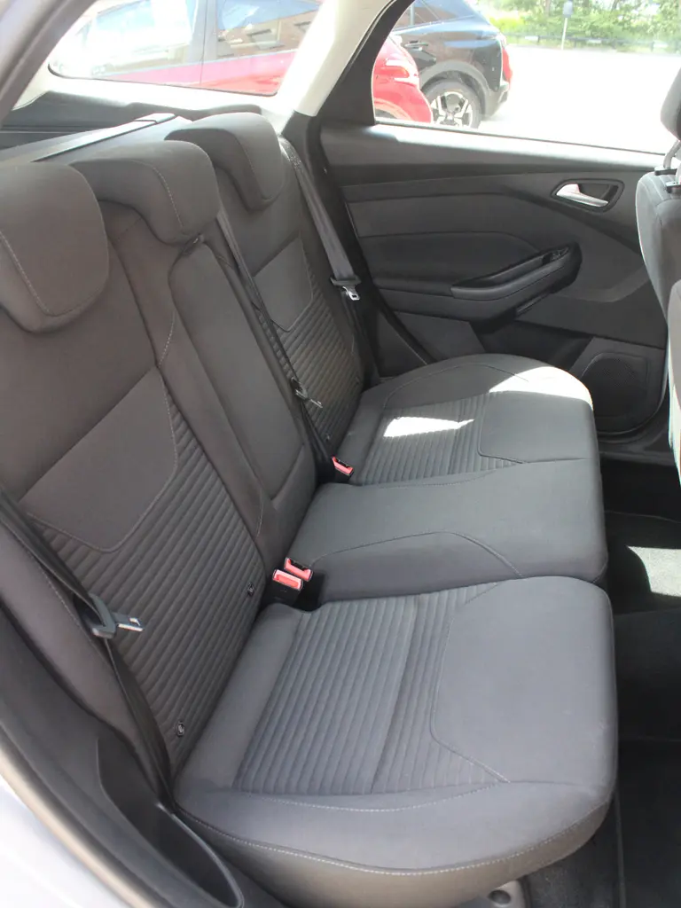 Ford FOCUS Wagon 1.0 Titanium 125PK Navigatie, Camera, Trekhaak afbeelding 24