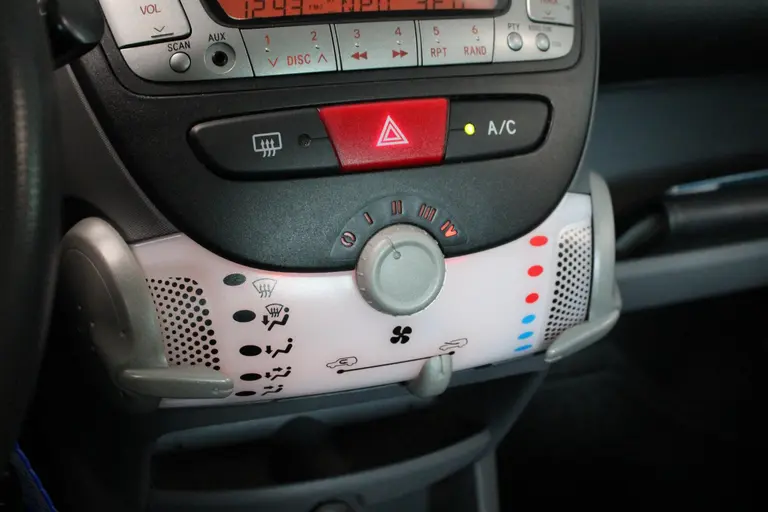 Toyota Aygo 1.0-12V Now Airco, Elektrische Ramen, Centrale Vergrendeling, Radio afbeelding 19