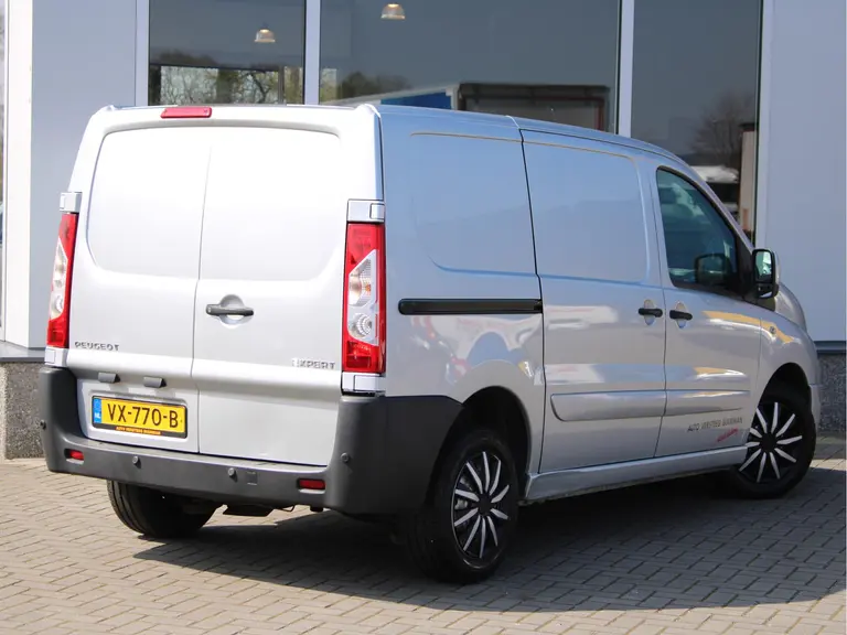 Peugeot Expert 227 1.6 HDI L1H1 Navteq 2, 3 Zitplaatsen Trekhaak, Navigatie, Cruise Control, Bluetooth, Airco afbeelding 3