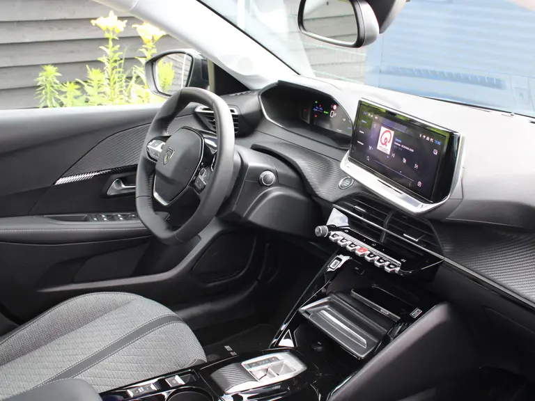 Peugeot e-208 Allure 51 kWh 156PK Navigatie, Rondomzichtcamera, Parkeersensoren, Apple Carplay, Android Auto afbeelding 15