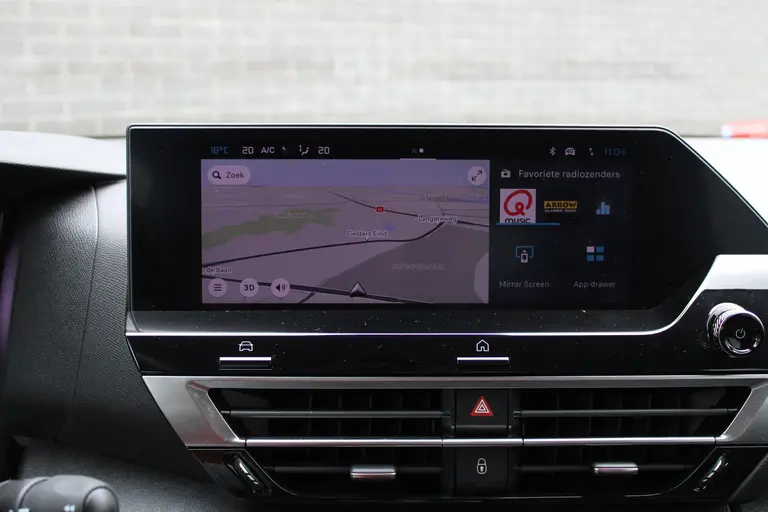 Citroën C4 1.2 Puretech Plus 131pk, Automaat, Navigatie, Keyless Entry/Start, Luxe bekleding, Achteruitrijcamera afbeelding 22