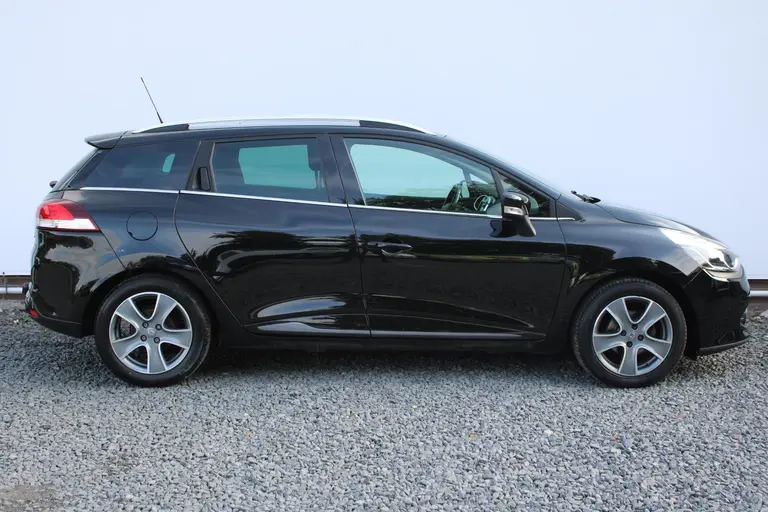 Renault Clio Estate 0.9 TCe Night&Day afbeelding 13