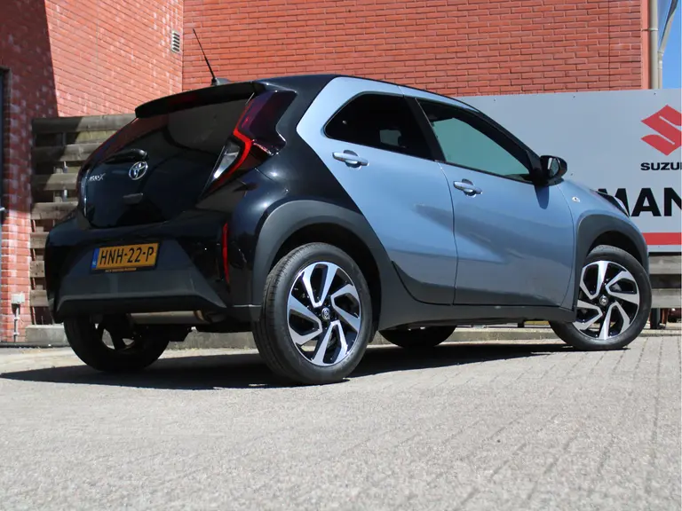 Toyota Aygo X 1.0 VVT-i S-CVT Pulse Achteruitrijcamera, Bluetooth, Cruise Control Adaptief, Apple Carplay/Android Auto afbeelding 10