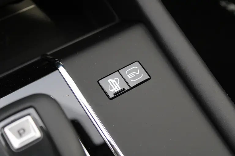 Mitsubishi Outlander 2.4 PHEV First Edition 20" LM velgen, Stuur+stoelverwarming, Standkachel, Premium audio, PDC V+A, afbeelding 35