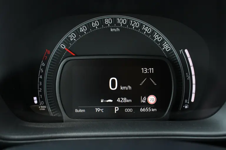 Toyota Aygo X 1.0 VVT-i S-CVT Pulse Airco Automatisch, Cruise Control Adaptief, Achteruitrijcamera, Apple Carplay/Android Auto afbeelding 27