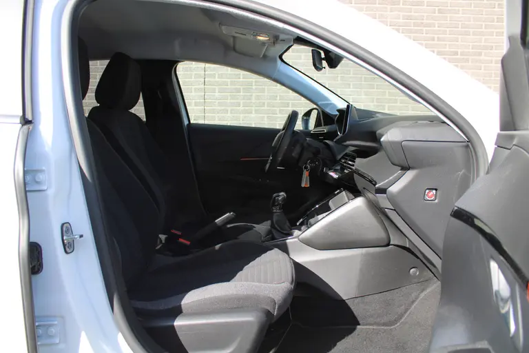 Peugeot 208 1.2 PureTech Active Pack 75pk, Applecarpl./Andr. Auto, Airco, Navigatie, Parkeersensor achter afbeelding 26