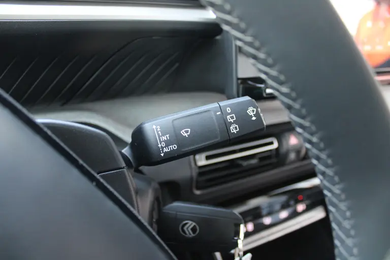 Citroën C3 1.2 Turbo Max Cruise/Climate control, Apple carplay/Android auto, 17" LM velgen, Camera, PDC achter, afbeelding 21