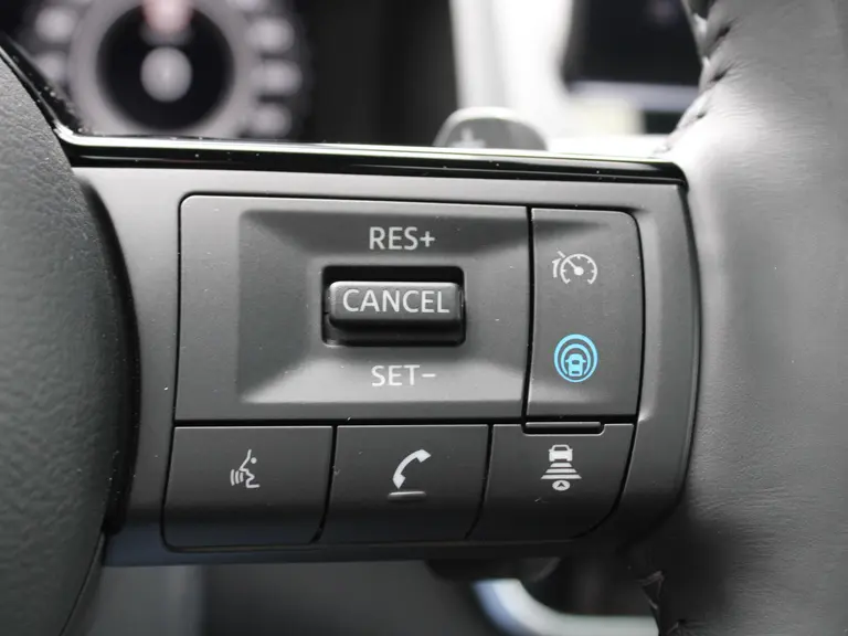 Nissan QASHQAI Tekna Plus 1.3 MHEV 158PK Xtronic Automaat Navigatie, Rondomzichtcamera, Keyless, Panoramadak, Leder, Elektrische Kofferbak, Stoelverwarming, Massage afbeelding 29
