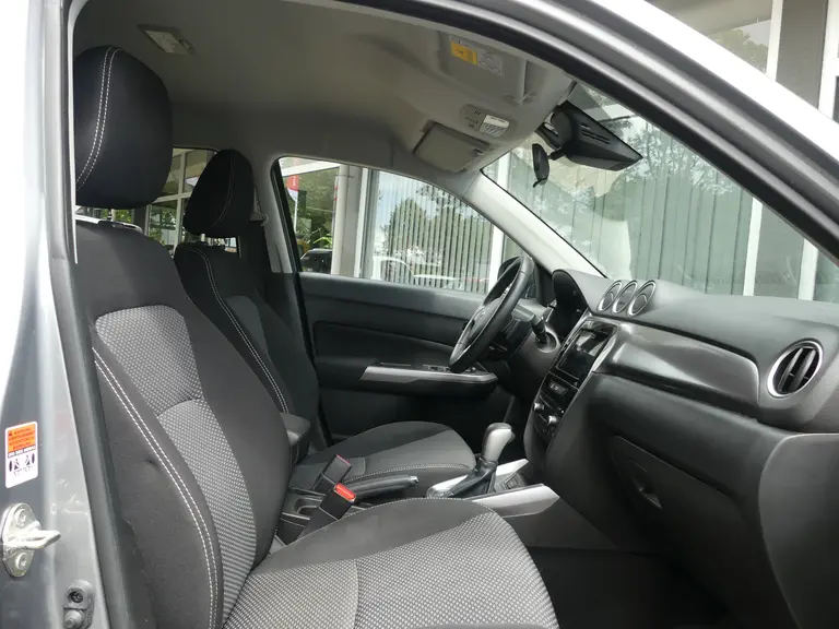 Suzuki Vitara 1.4 Boosterjet Select Smart Hybrid Automaat Trekhaak, Navigatie, Cruice & Climate control afbeelding 8