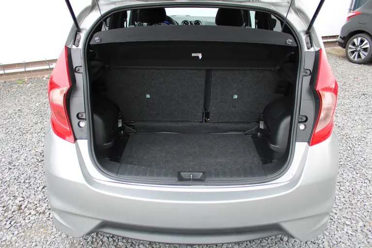 Nissan Note 1.2 Black Edition, All-Seasons, Hoge instap, Navigatie en Cruise Control! afbeelding 10