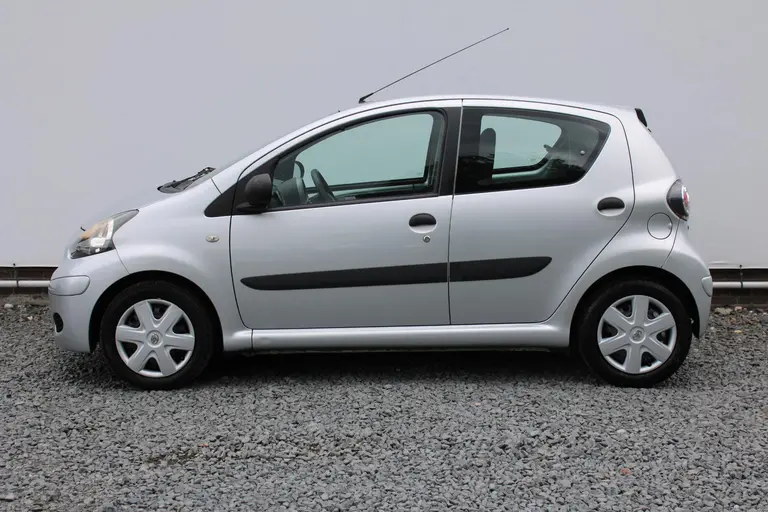 Toyota Aygo 1.0-12V Now Airco, Elektrische Ramen, Centrale Vergrendeling, Radio afbeelding 11