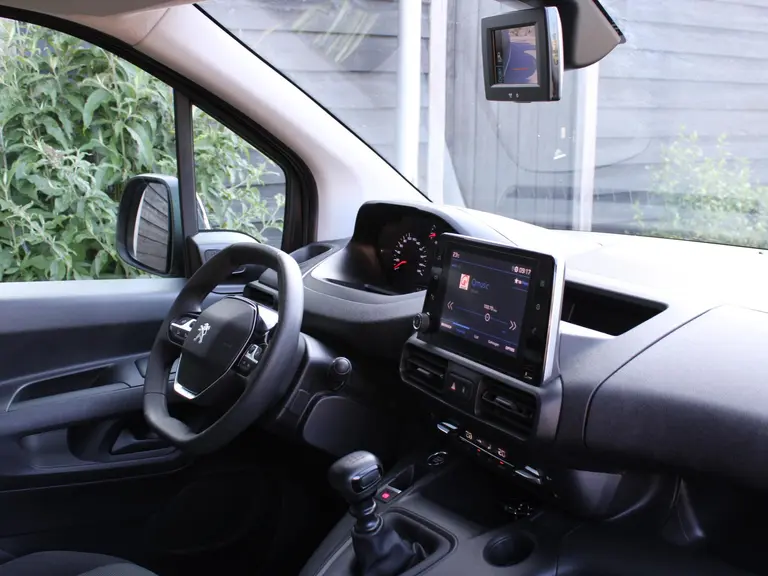 Peugeot Partner Asphalt 1.5 BlueHDI 130PK Achteruitrijcamera, Keyless, Parkeersensoren Voor & Achter, Apple Carplay, Android Auto afbeelding 16