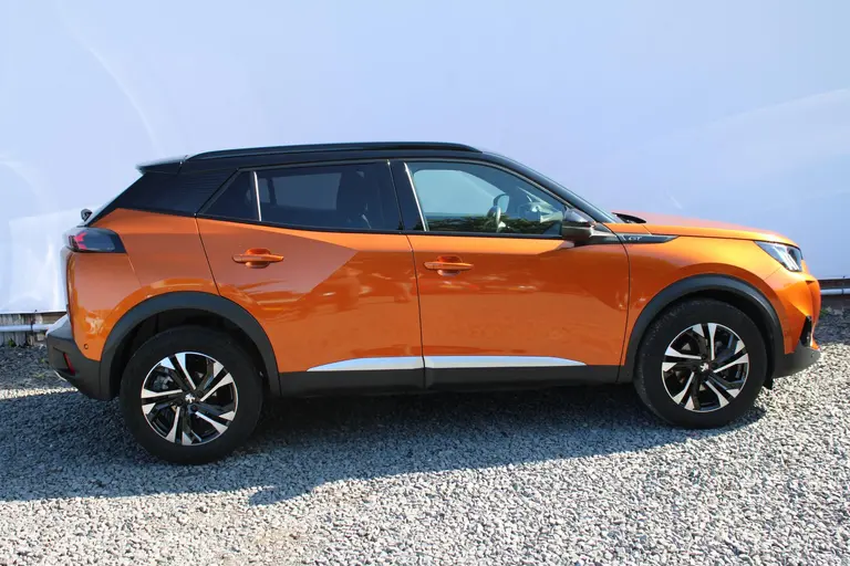 Peugeot 2008 1.2 PureTech GT 130PK Achteruitrijcamera, Navigatie, Cruise Control, Parkeersensoren afbeelding 13