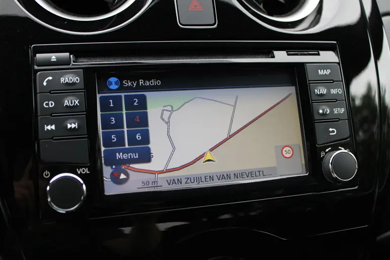 Nissan Note 1.2 Black Edition, All-Seasons, Hoge instap, Navigatie en Cruise Control! afbeelding 15