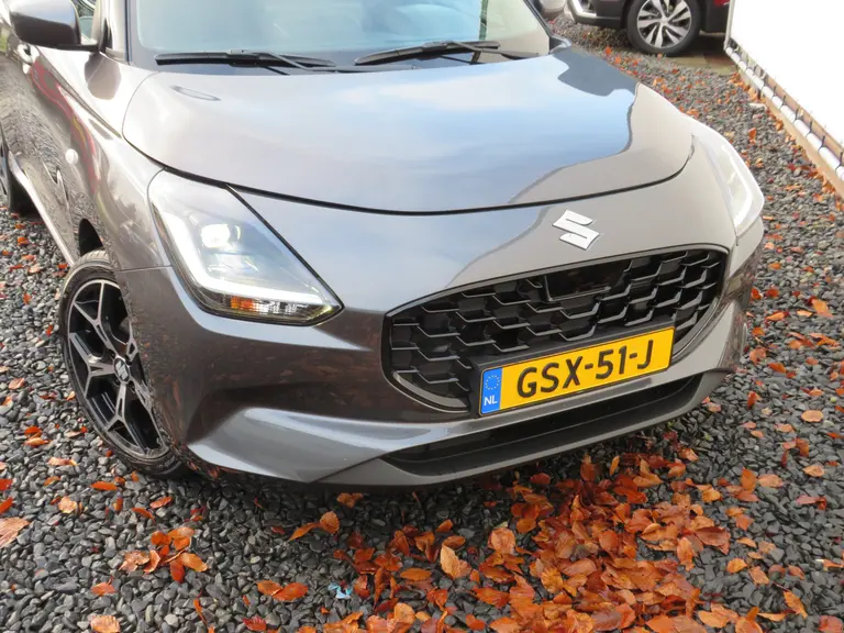 Suzuki Swift 1.2 Select Smart Hybrid, Automaat en 17 inch velgen! DEMOVOORDEEL, met Camera en Parkeersensoren afbeelding 36