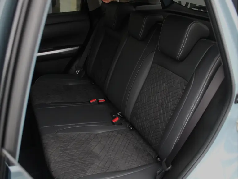 Suzuki Vitara 1.4 Boosterjet Style Smart Hybrid Leder/Alcantara Bekleding, Adaptieve Cruise en Climate Control afbeelding 7