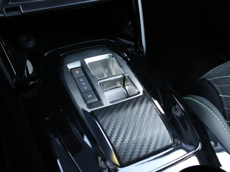 Peugeot 2008 1.2 PureTech 130PK GT EAT8 Automaat Alcantara Leder, Navigatie, Stoelverwarming & Massage, 360 Camera, Keyless afbeelding 37