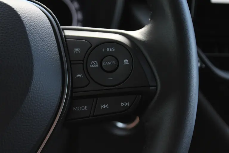 Toyota Corolla 1.8 Hybrid First Edition Automaat Achteruitrijcamera, Parkeersensoren Voor/Achter, Stoelverwarming, Cruise Control Adaptief, Climate Control afbeelding 30