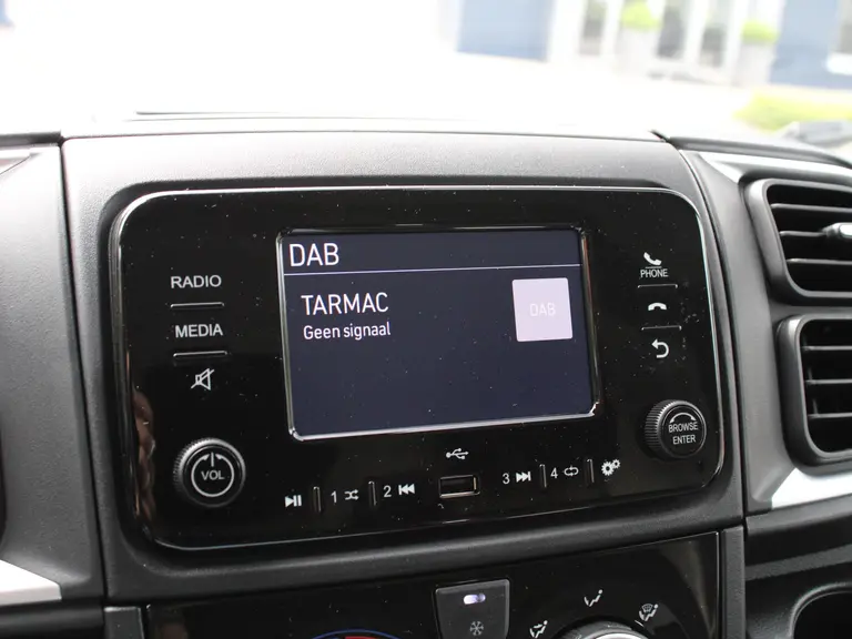 Citroën Jumper 2.2 BlueHDi 120PK S&S L2H1 3.0t Trekhaak, Navigatie, Achteruitrijcamera, Cruise Control, Airco, Dodehoek Detectie afbeelding 25