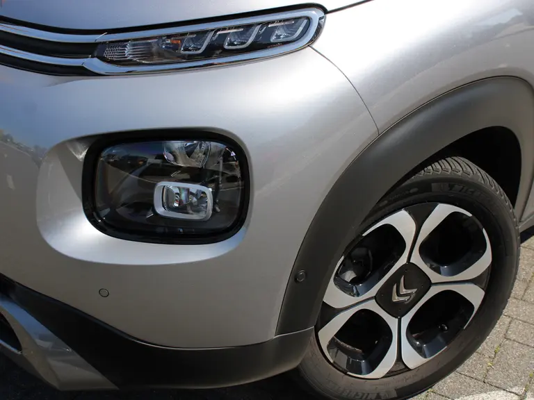 Citroën C3 Aircross Shine 1.2 PureTech 110PK Navigatie, Parkeerhulp voor en achter + Camera, Apple Carplay/Android Auto, Trekhaak afbeelding 2