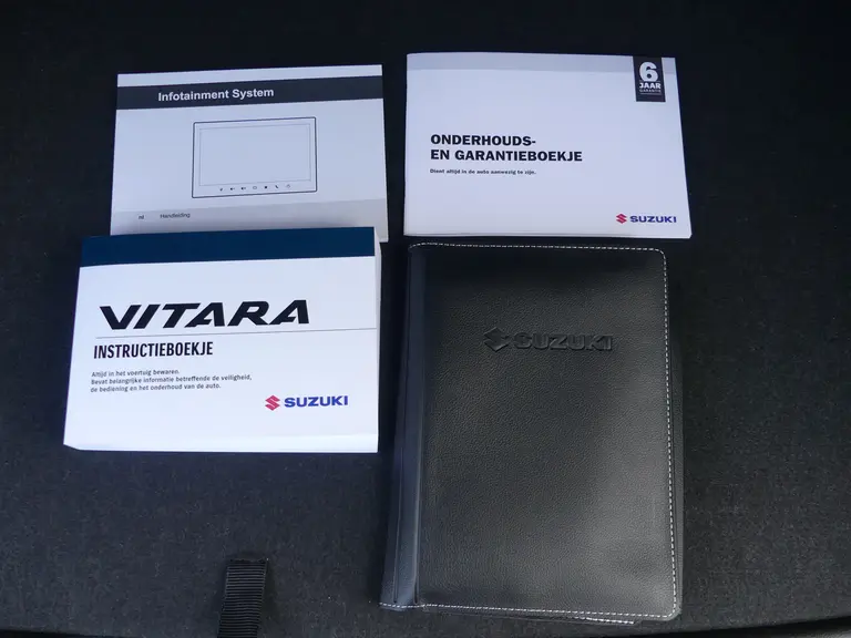 Suzuki Vitara 1.4 Boosterjet Style Smart Hybrid Panorama-dak, Trekhaak Schuif/Kanteldak, Navi, Bekleding half leder afbeelding 32