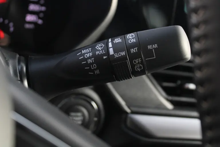 Suzuki Swift 1.2 Style Smart Hybrid GT-Styling Pakket, Navigatie, Parkeersensoren, Adaptieve Cruise Control, Draadloos Apple Carplay/Android Auto afbeelding 36