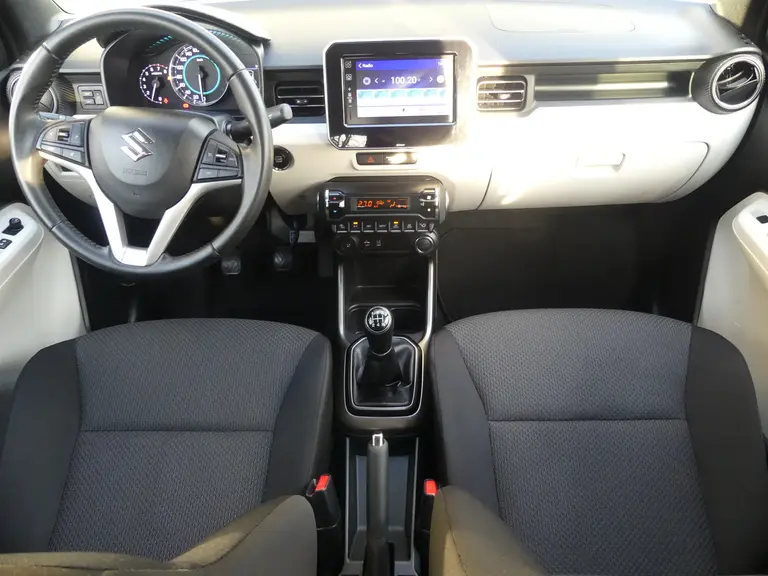 Suzuki Ignis 1.2 Stijl Smart Hybrid Trekhaak, Navigatie, Cruise control afbeelding 21