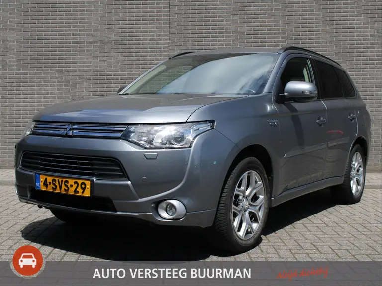 Mitsubishi Outlander 2.0 PHEV Instyle Cruise/Climate control, Navigatie, Trekhaak, Elek.schuifdak, Leder int.,  Stoel verwarming Trekgewicht 1.500 KG! afbeelding 1