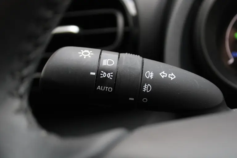 Toyota Yaris Cross 1.5 Hybrid Achteruitrijcamera, Bluetooth, Cruise Control Adaptief, Climate Control afbeelding 31