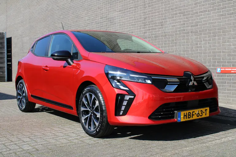 Mitsubishi Colt 1.0T MT Intense Cruise/Climate control, 16"LM velgen, Camera, Apple carplay/Android auto, Parkeersensoren V+A afbeelding 30